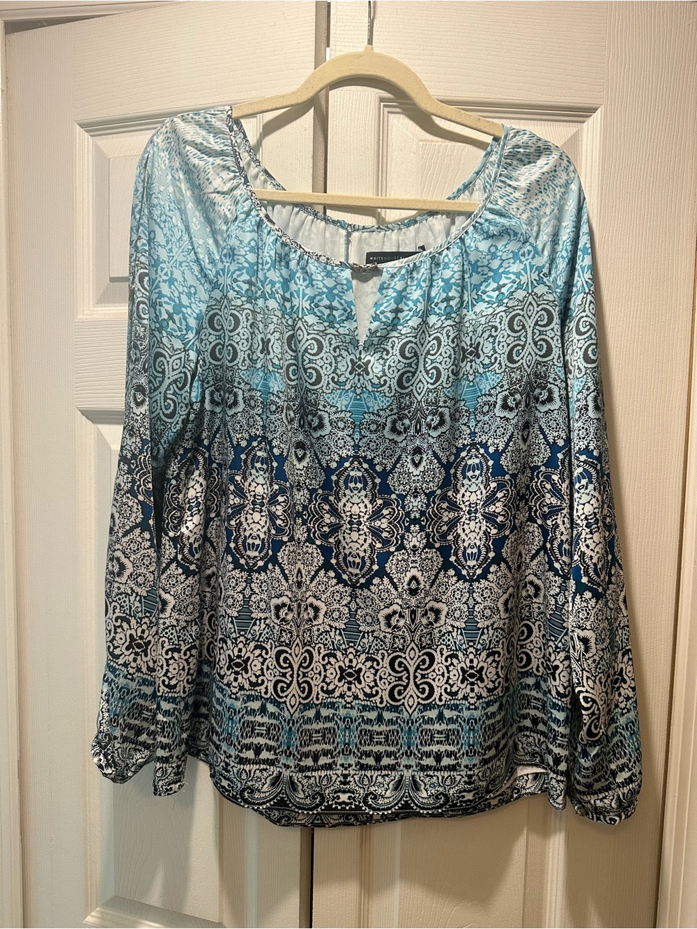 White House Black Market Blue Ombre Paisley Print Long-Sleeve Blouse